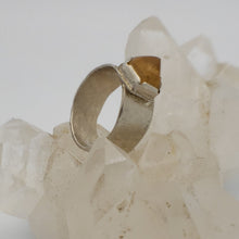 Load image into Gallery viewer, Citrine Point