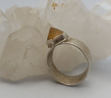 Load image into Gallery viewer, Citrine Point
