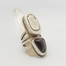 Load image into Gallery viewer, Hand of Fatima W/ Tiger Iron