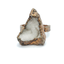 Load image into Gallery viewer, Copper Quarts Cluster Triangle Ring