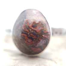 Load image into Gallery viewer, Dino Bone Round Ring
