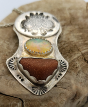 Load image into Gallery viewer, Arrowhead Opal & Goldstone