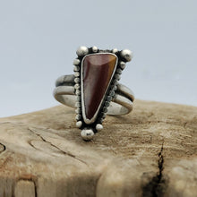 Load image into Gallery viewer, Utah Wonderstone Triangle