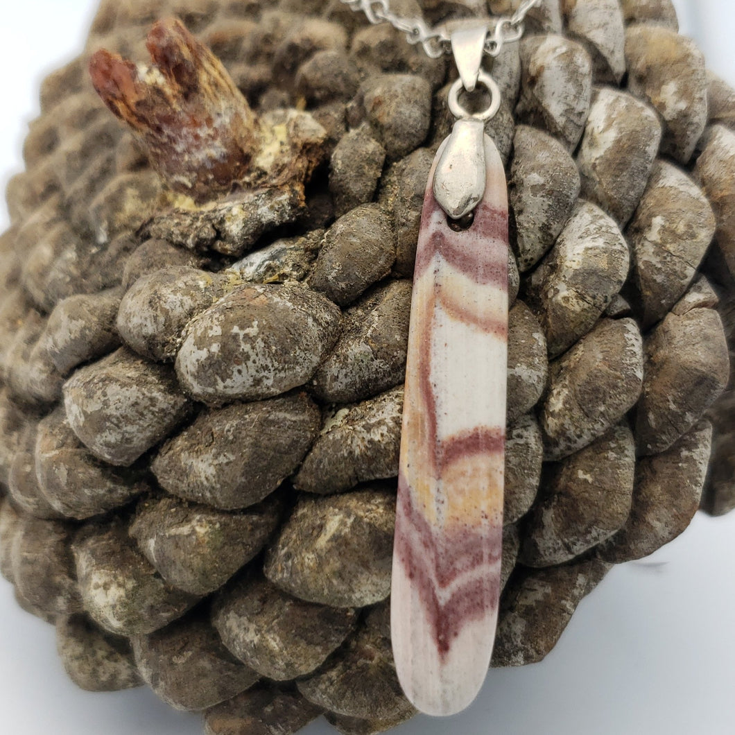 Wonderstone Drop Pendant