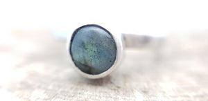 Labradorite Round Ring