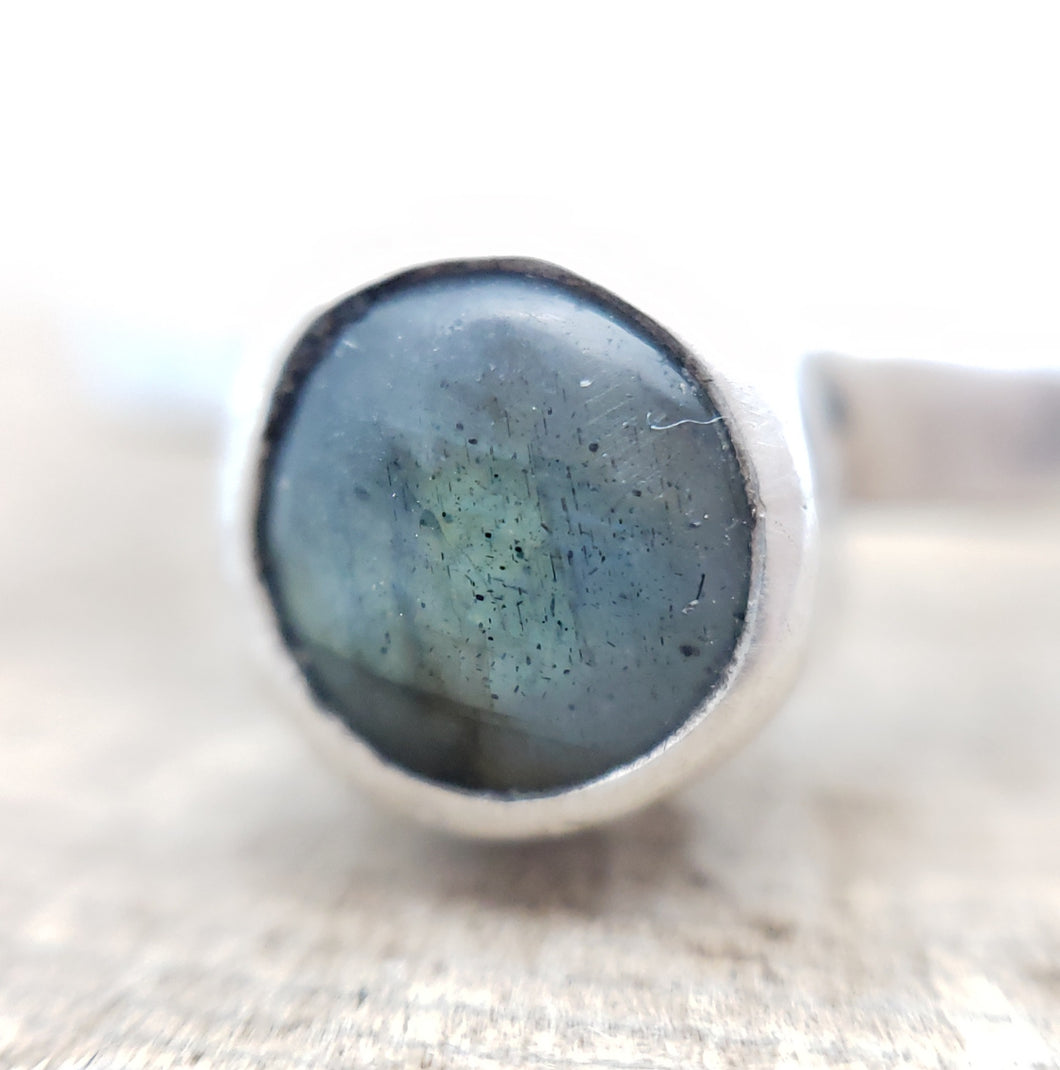 Labradorite Round Ring