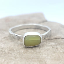 Load image into Gallery viewer, Peridot Square Ring
